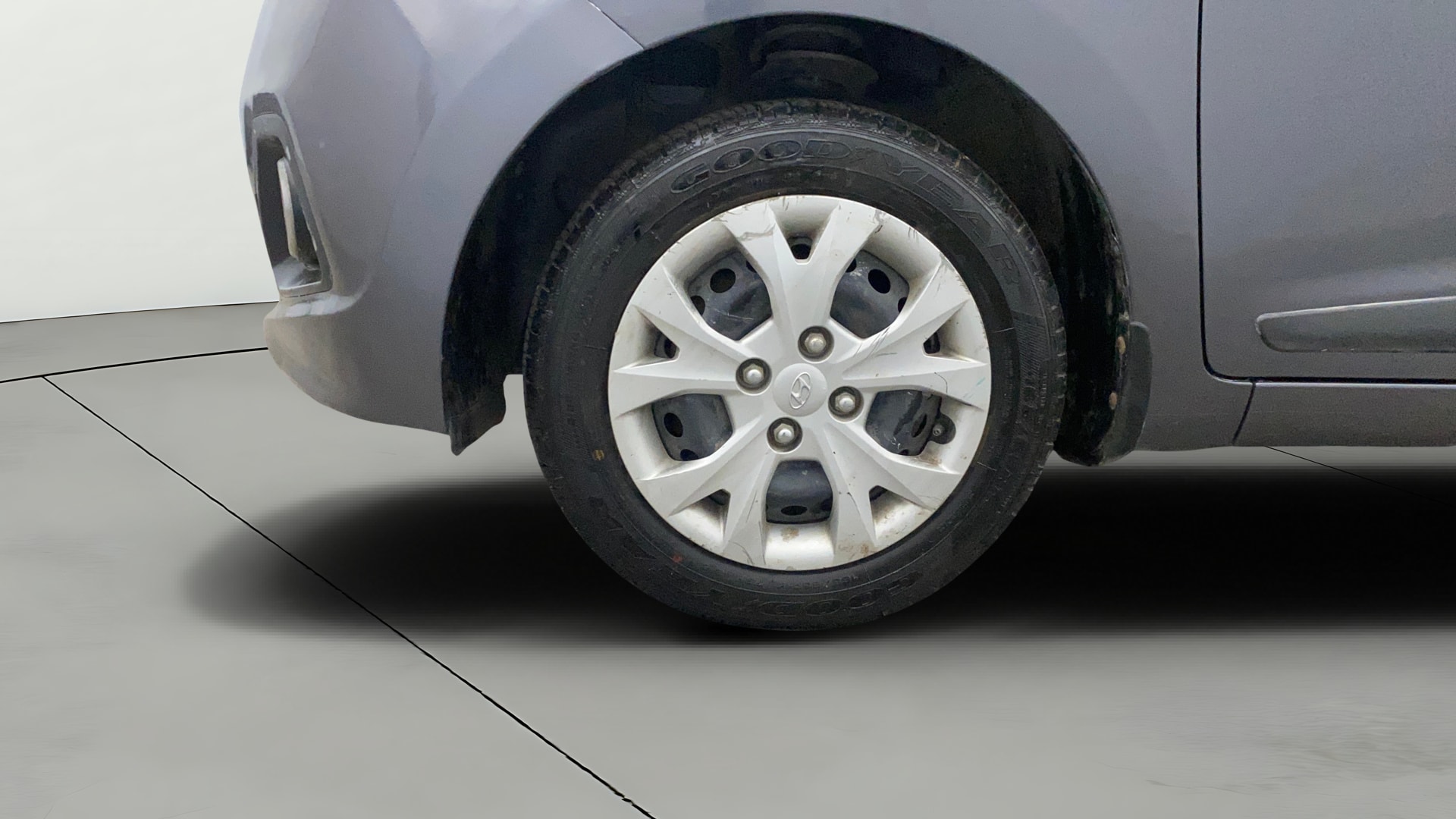 View 2015 Hyundai Grand i10 Sportz 1.2 Kappa Image 27 Used 2015 Hyundai Grand i10 Sportz 1.2 Kappa Image 27