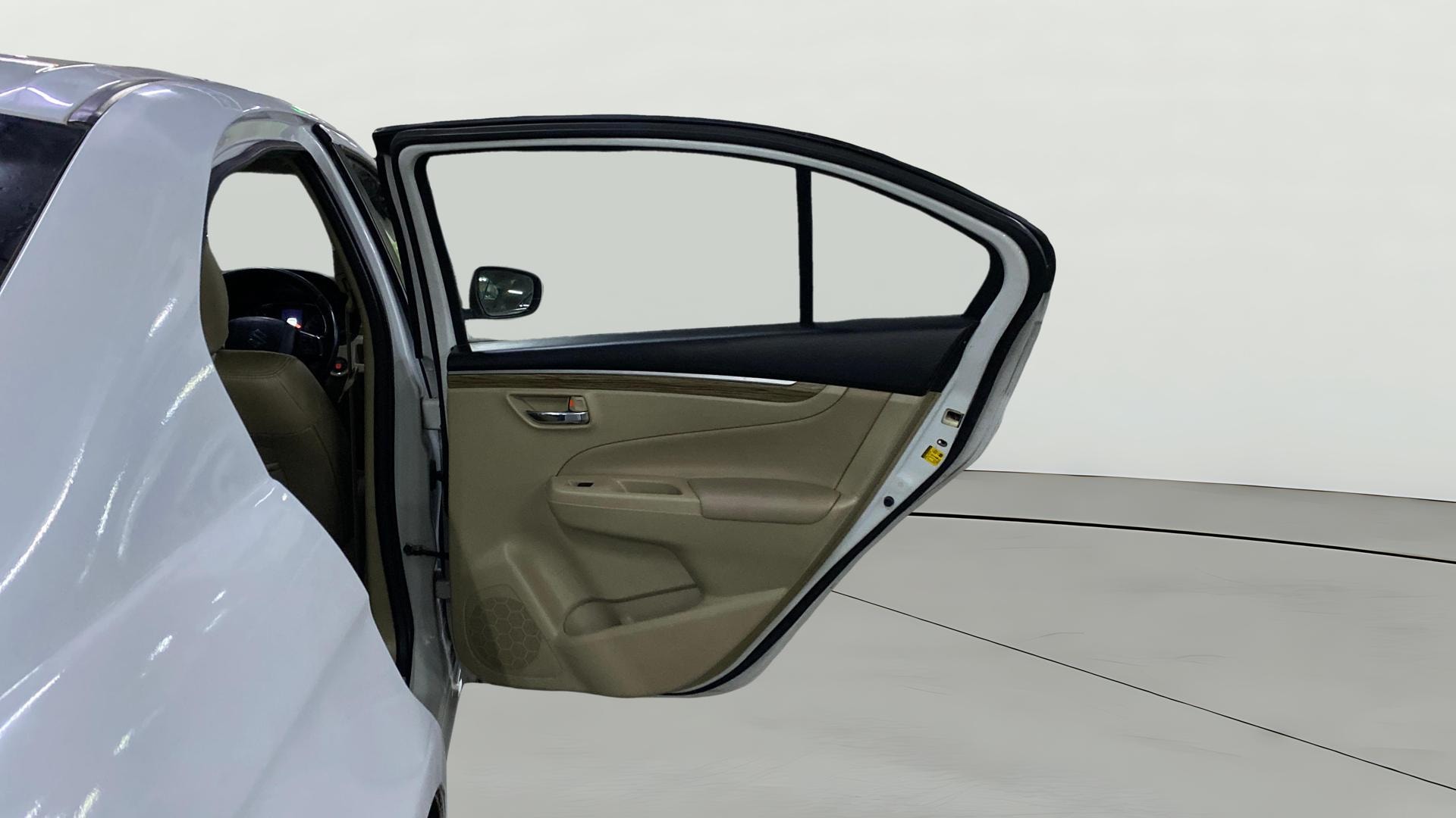 View 2022 Maruti Suzuki 1000 Base Variant Image 6 Used 2022 Maruti Suzuki 1000 Base Variant Image 6