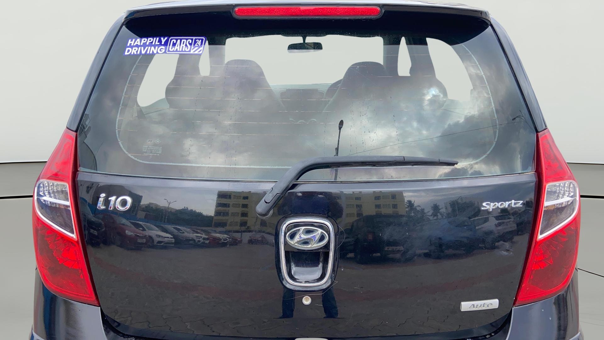 View 2013 Hyundai i10 1.2 Sportz AT Image 4 Used 2013 Hyundai i10 1.2 Sportz AT Image 4