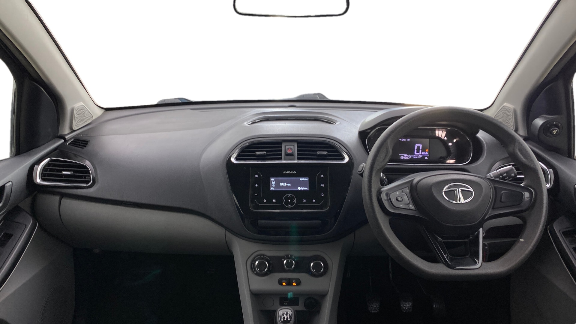 View 2023 Tata Tiago Revotorq XB Image 15 Used 2023 Tata Tiago Revotorq XB Image 15