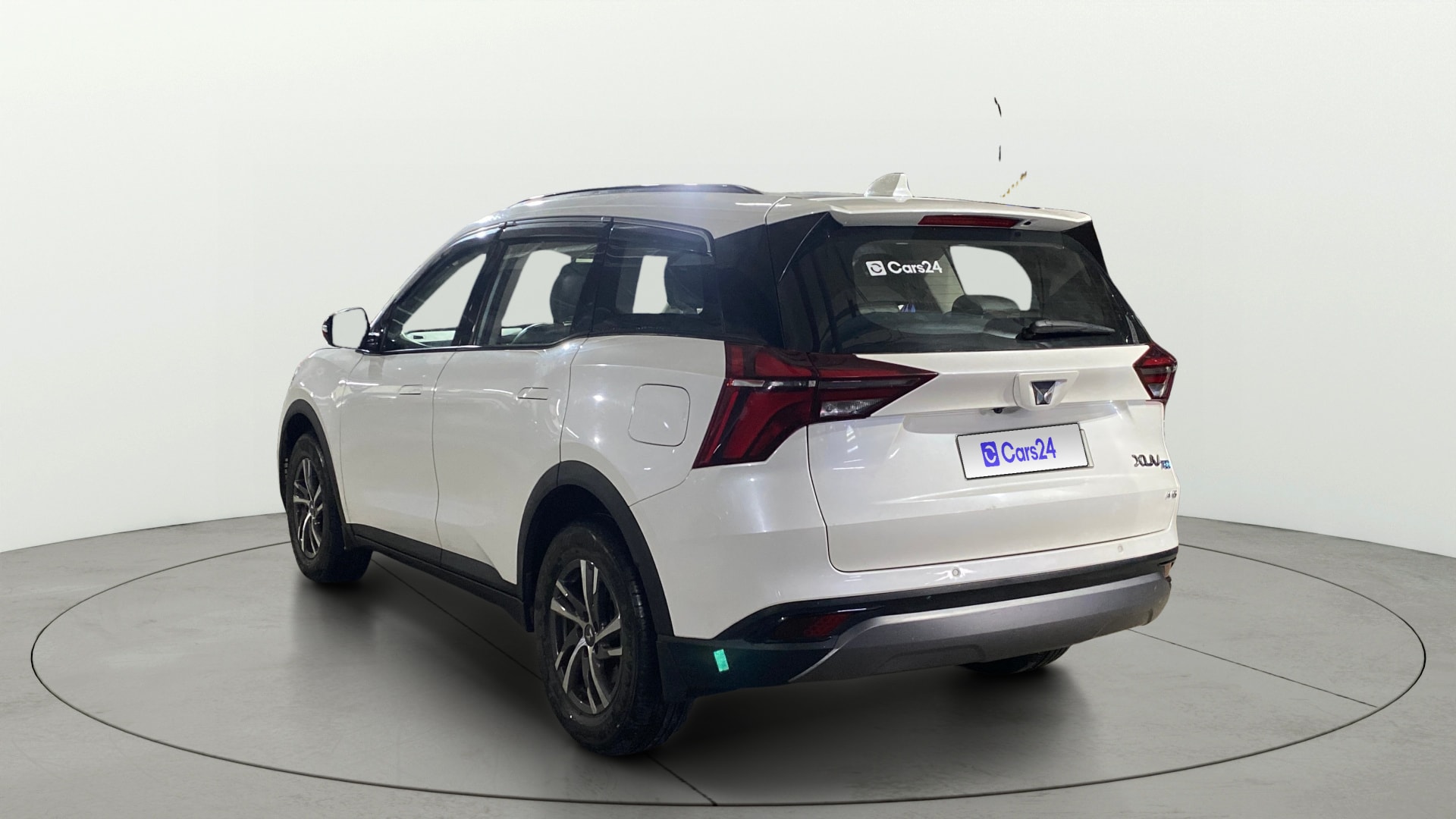 Used 2022 Mahindra XUV700 Used 2022 Mahindra XUV700