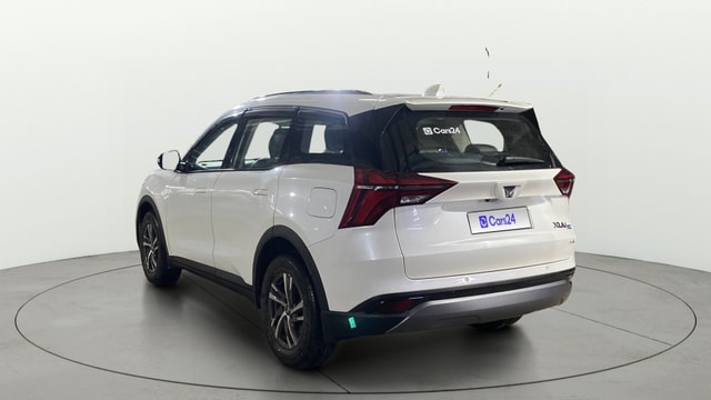 View Mahindra XUV700 Image 2 Used Mahindra XUV700 Image 2