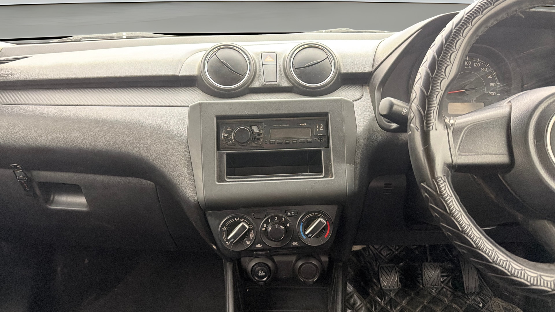 View 2023 Maruti Suzuki 1000 Base Variant Image 17 Used 2023 Maruti Suzuki 1000 Base Variant Image 17