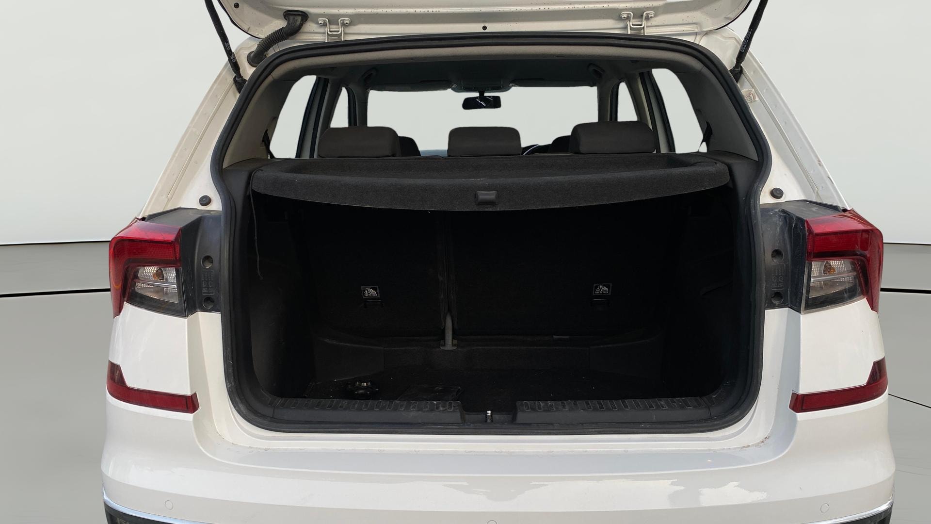 View 2023 Skoda Kushaq Ambition 1.0 TSI MT Image 43 Used 2023 Skoda Kushaq Ambition 1.0 TSI MT Image 43