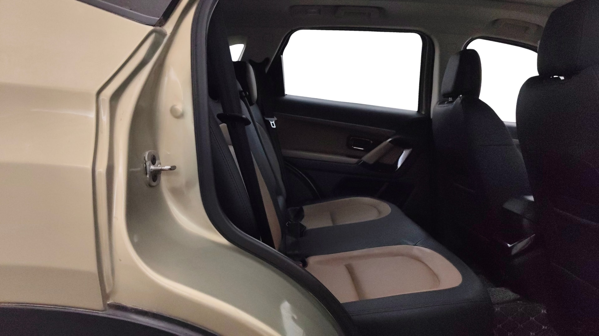 View 2022 Tata Harrier XE Image 31 Used 2022 Tata Harrier XE Image 31