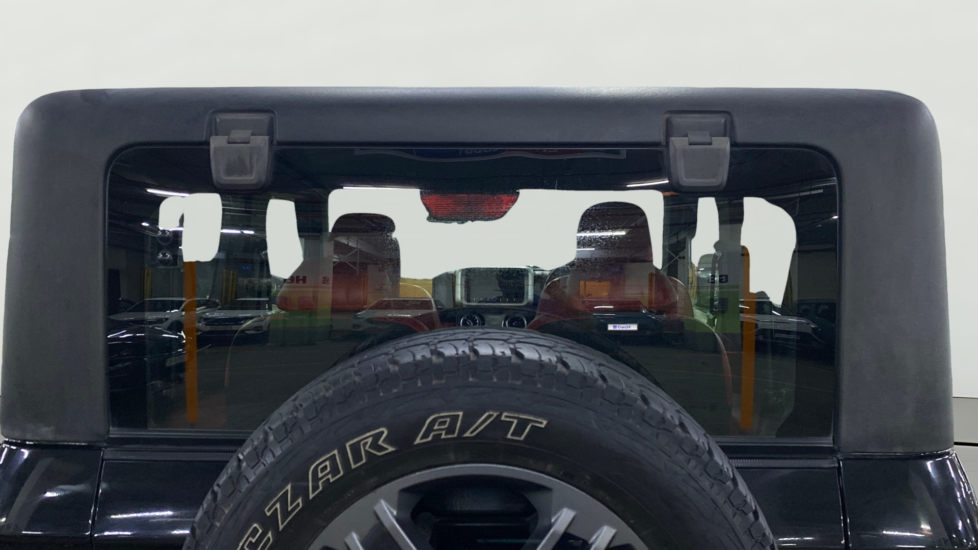 View 2022 Mahindra Thar AX Standard Manual Soft Top 6 Seater Image 5 Used 2022 Mahindra Thar AX Standard Manual Soft Top 6 Seater Image 5