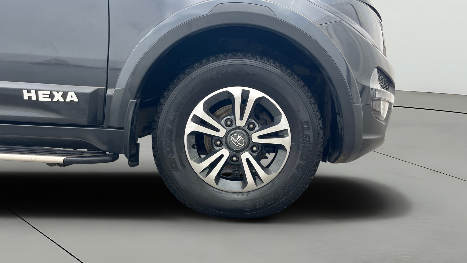 View 2018 Tata Hexa XM 4X2 Image 41 Used 2018 Tata Hexa XM 4X2 Image 41
