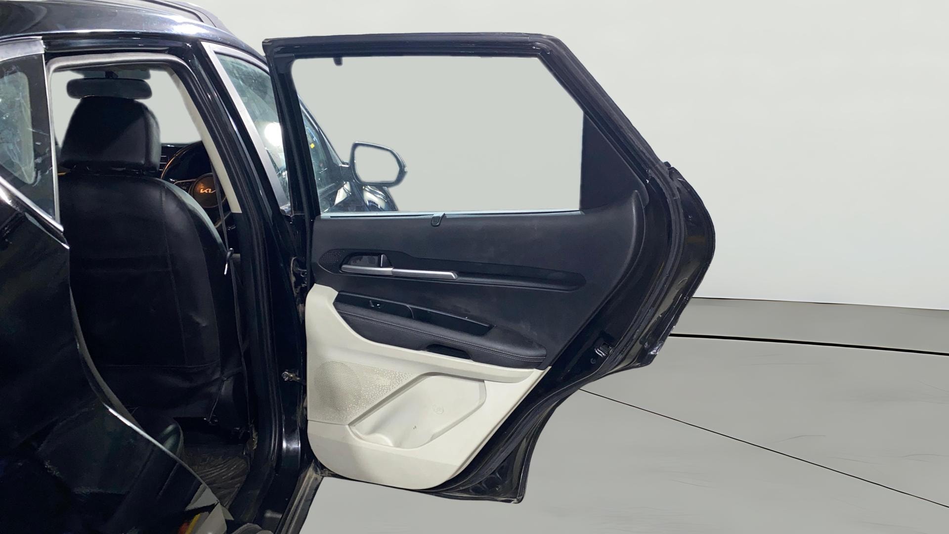 Used 2022 Kia Sonet Used 2022 Kia Sonet