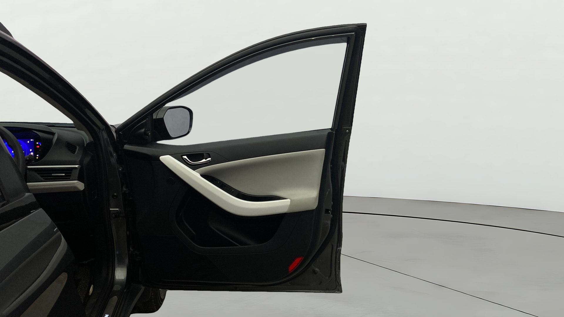 View 2023 Tata Nexon Revotron XE Image 46 Used 2023 Tata Nexon Revotron XE Image 46