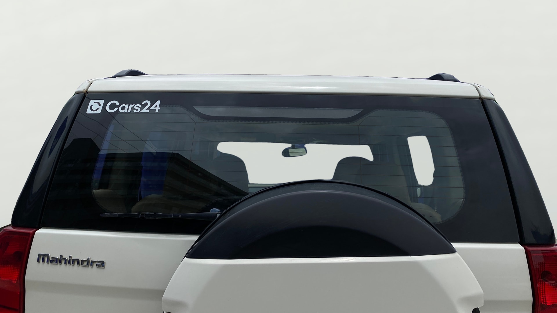 View 2017 Mahindra TUV300 T8 Image 3 Used 2017 Mahindra TUV300 T8 Image 3
