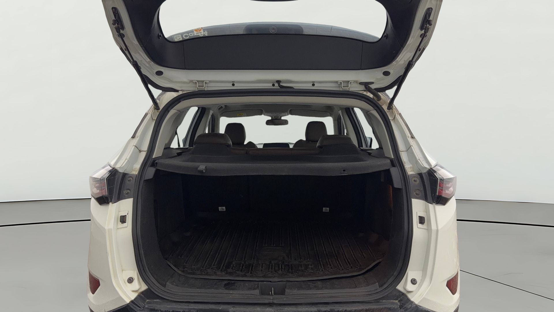 View 2022 Tata Harrier XE Image 40 Used 2022 Tata Harrier XE Image 40