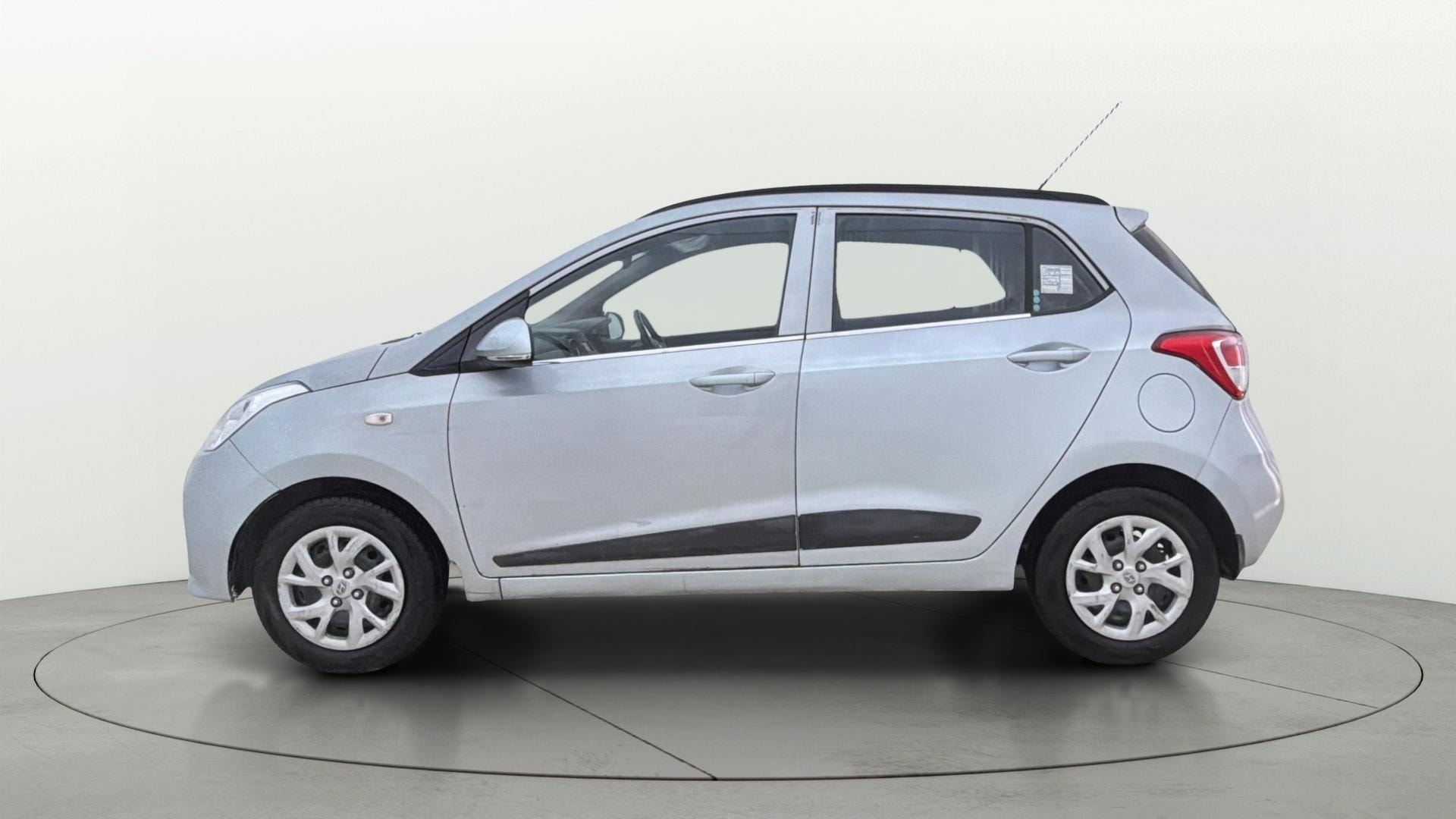 View 2019 Hyundai Grand i10 Magna 1.2 Kappa VTVT Image 5 Used 2019 Hyundai Grand i10 Magna 1.2 Kappa VTVT Image 5