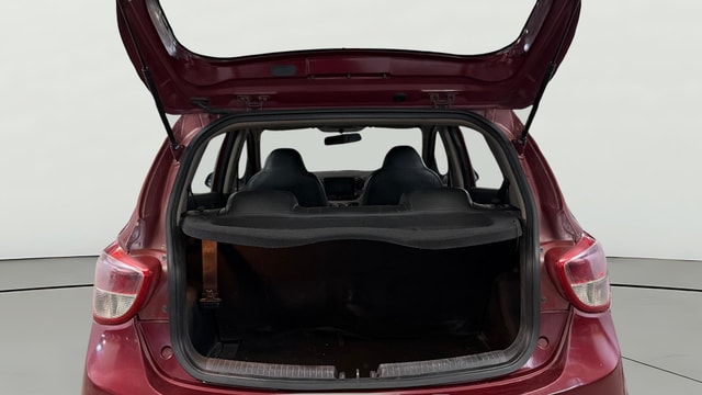 View Hyundai Grand i10 Image 38 Used Hyundai Grand i10 Image 38