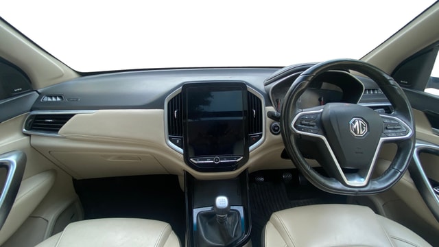 View MG Hector Image 16 Used MG Hector Image 16