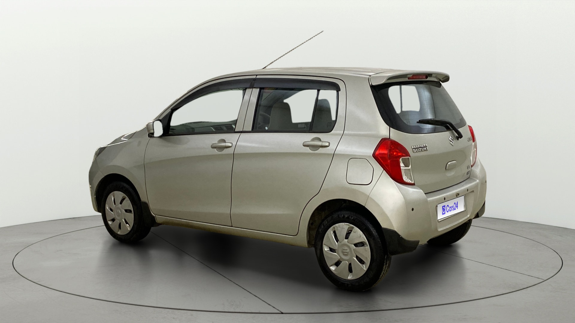 View 2016 Maruti Suzuki 1000 Base Variant Image 2 Used 2016 Maruti Suzuki 1000 Base Variant Image 2