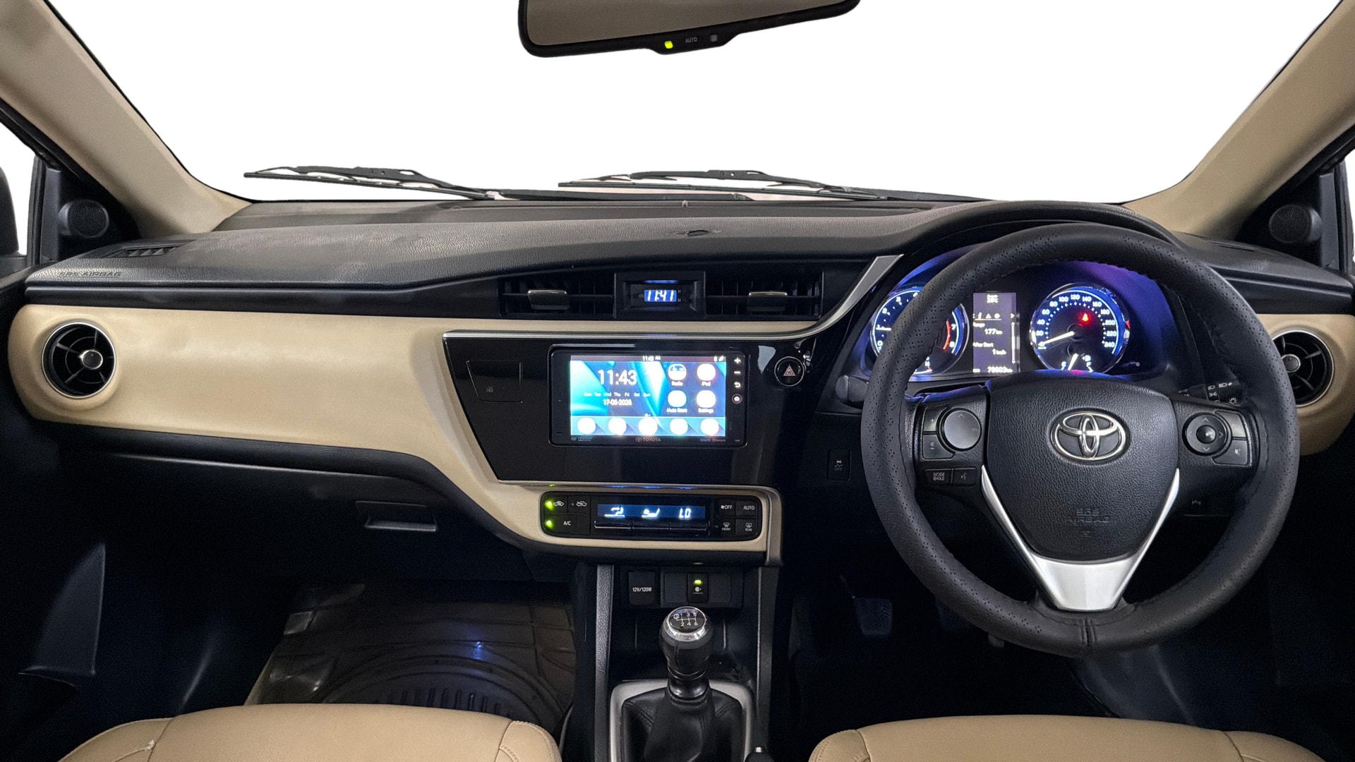 View 2018 Toyota Corolla Altis 1.8 GL Image 15 Used 2018 Toyota Corolla Altis 1.8 GL Image 15
