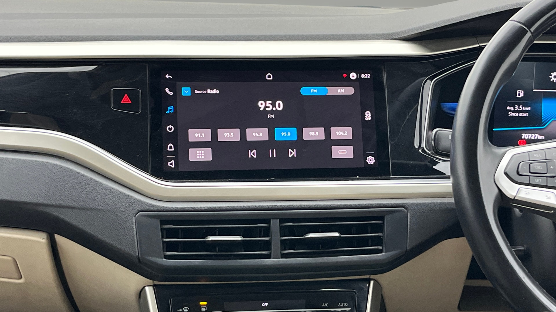 View 2022 Volkswagen Virtus Topline 1.0 TSI MT Image 18 Used 2022 Volkswagen Virtus Topline 1.0 TSI MT Image 18