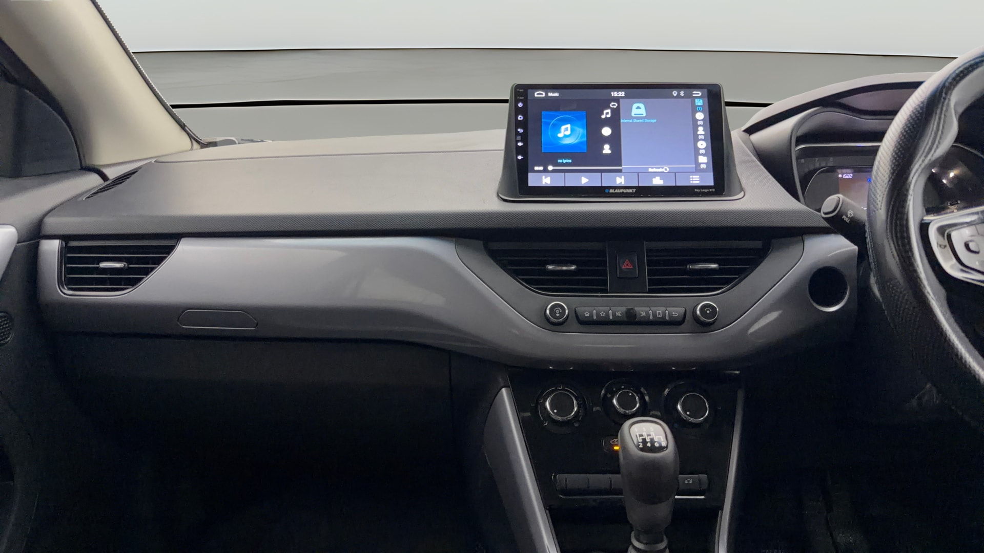 View 2021 Tata Nexon Revotron XE Image 17 Used 2021 Tata Nexon Revotron XE Image 17