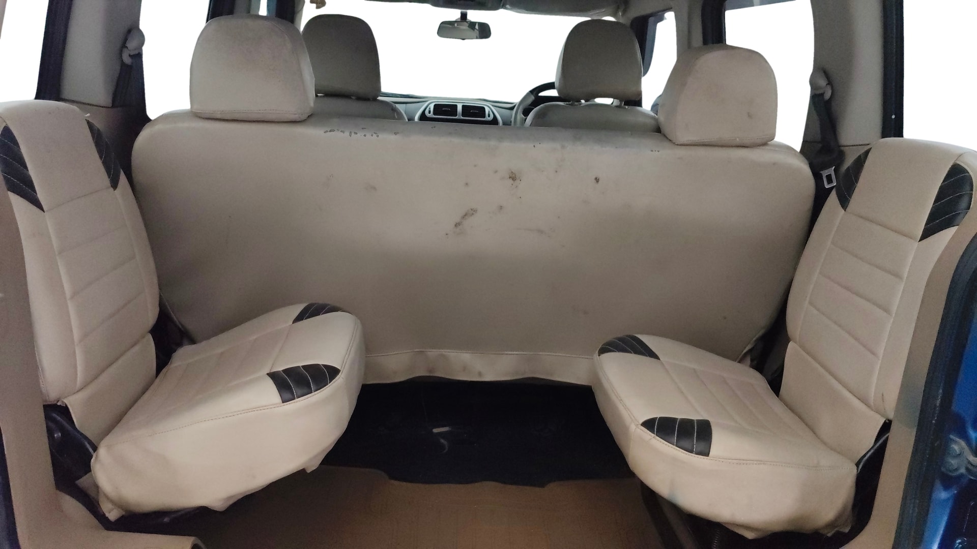 Used 2016 Mahindra TUV300 Used 2016 Mahindra TUV300