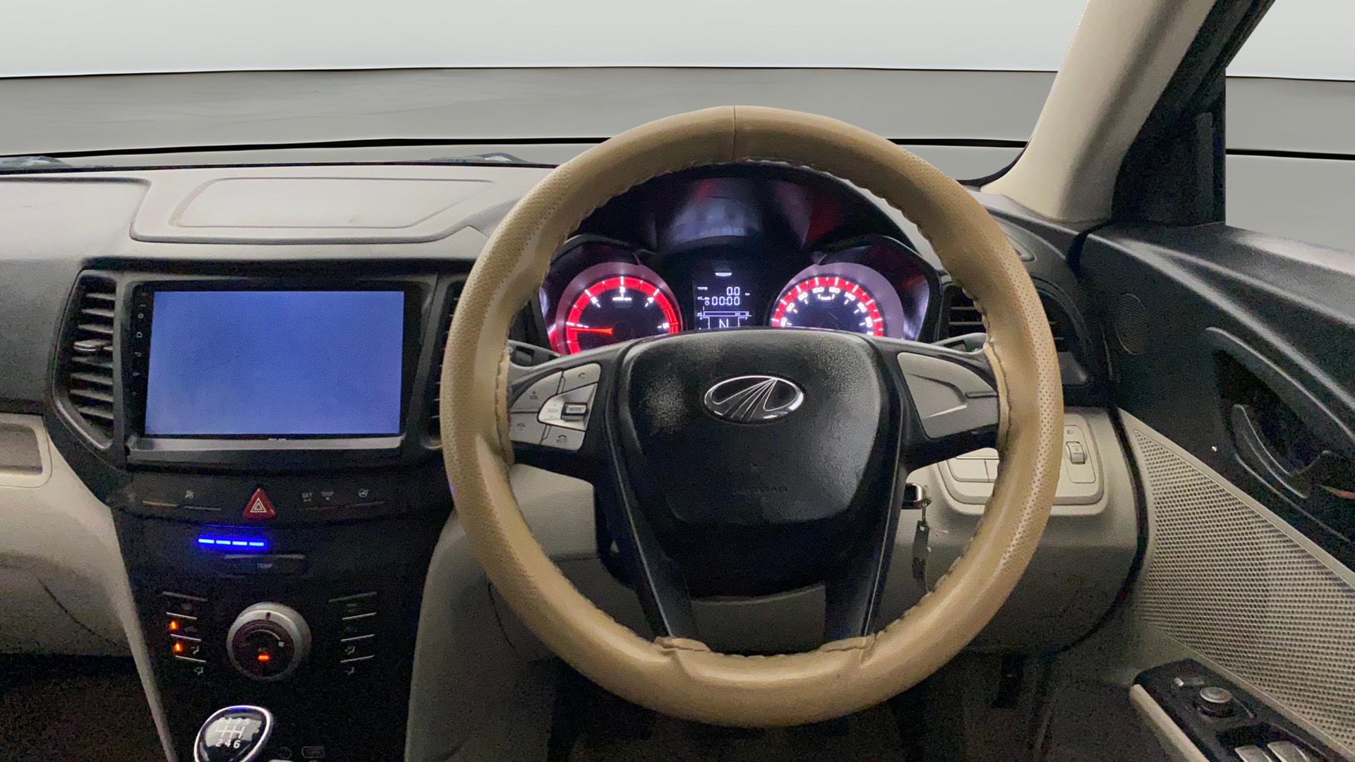 Used 2022 Mahindra XUV300 Used 2022 Mahindra XUV300