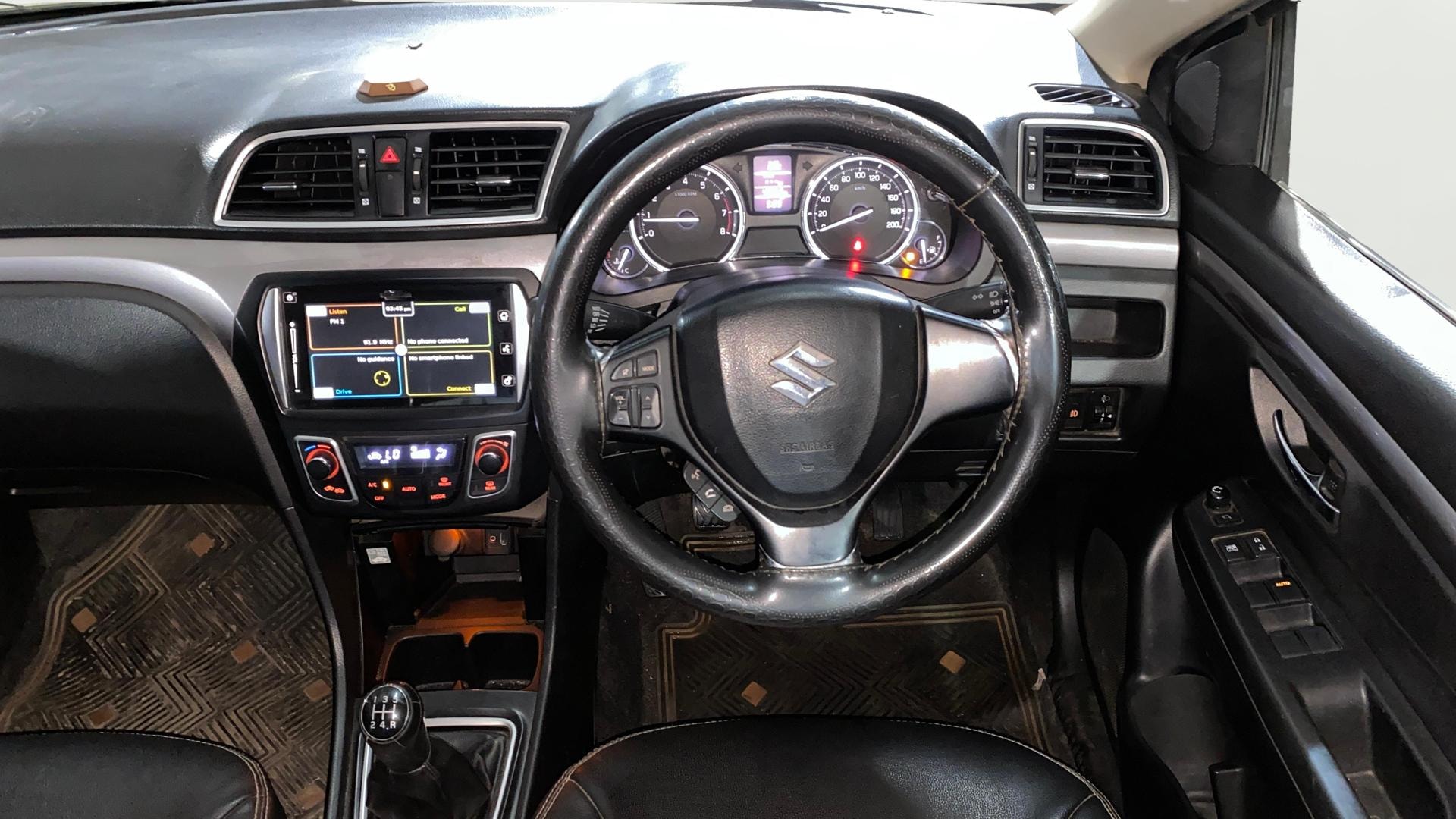 View 2018 Maruti Suzuki 1000 Base Variant Image 20 Used 2018 Maruti Suzuki 1000 Base Variant Image 20