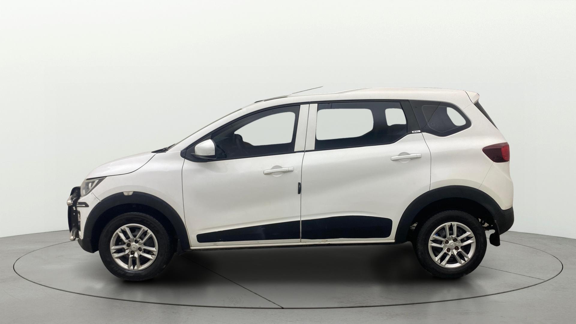 Used 2020 Renault Triber Used 2020 Renault Triber