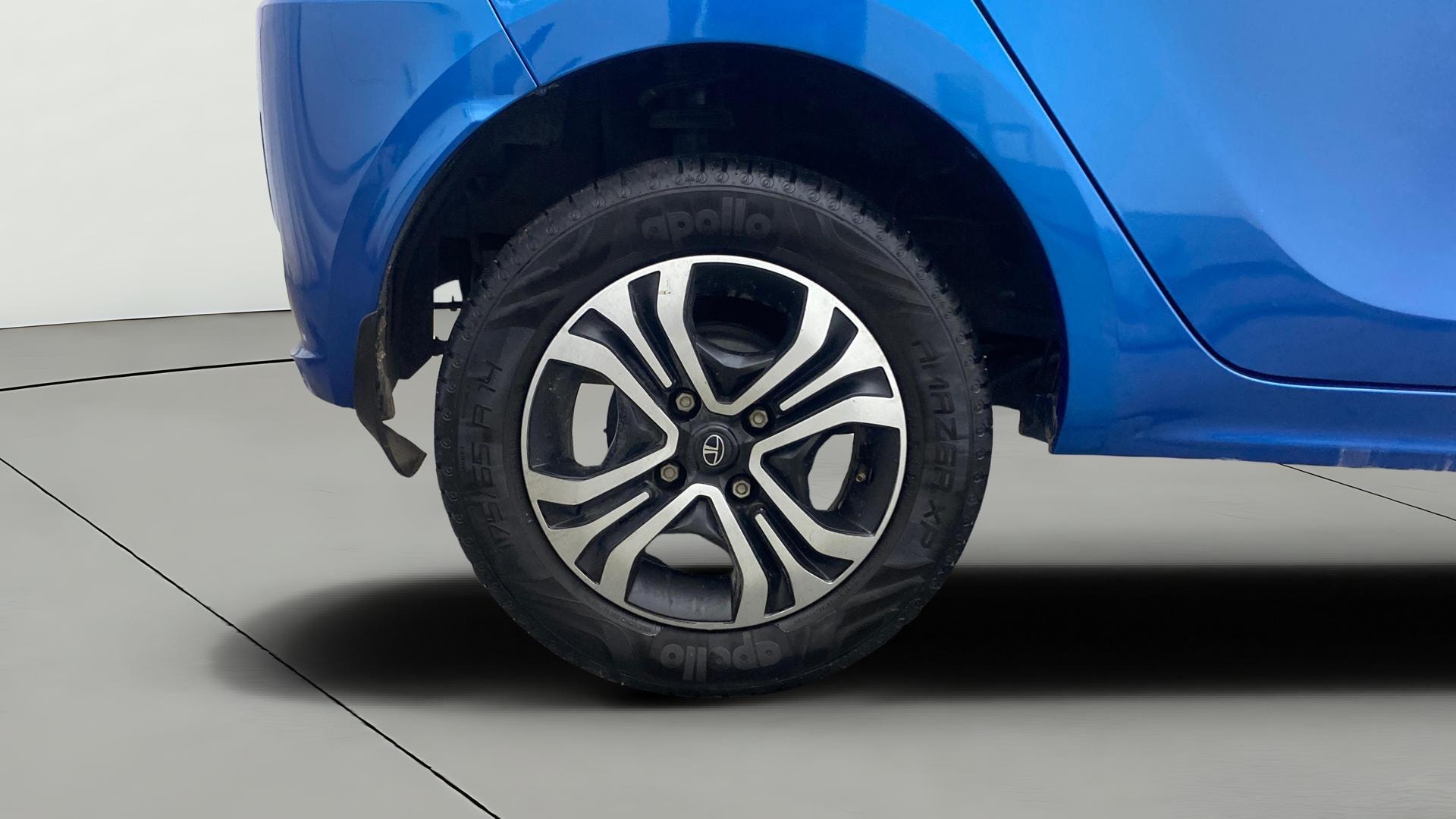 View 2024 Tata Tiago Revotorq XB Image 25 Used 2024 Tata Tiago Revotorq XB Image 25