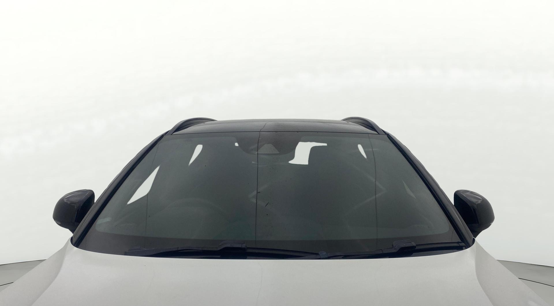 View 2020 Volvo XC40 D4 R-Design Image 38 Used 2020 Volvo XC40 D4 R-Design Image 38