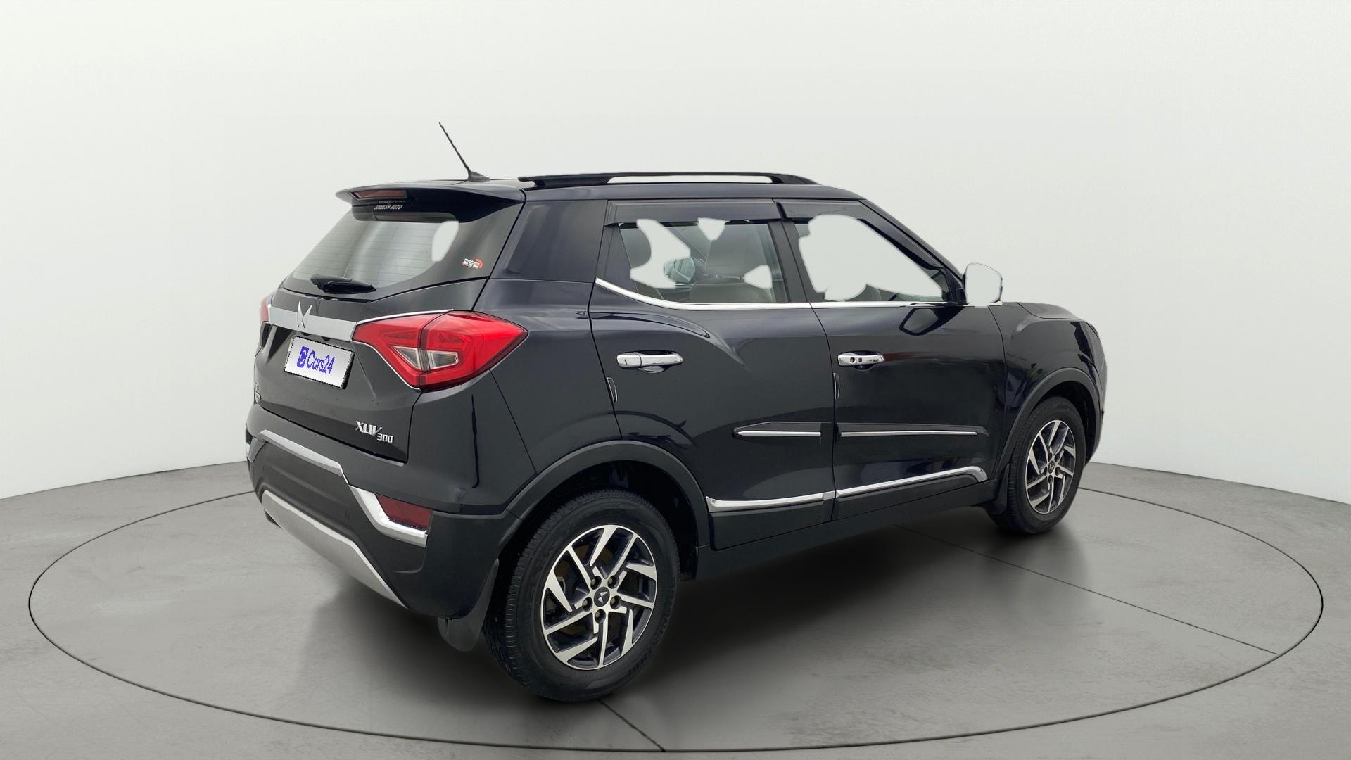 Used 2023 Mahindra XUV300 Used 2023 Mahindra XUV300