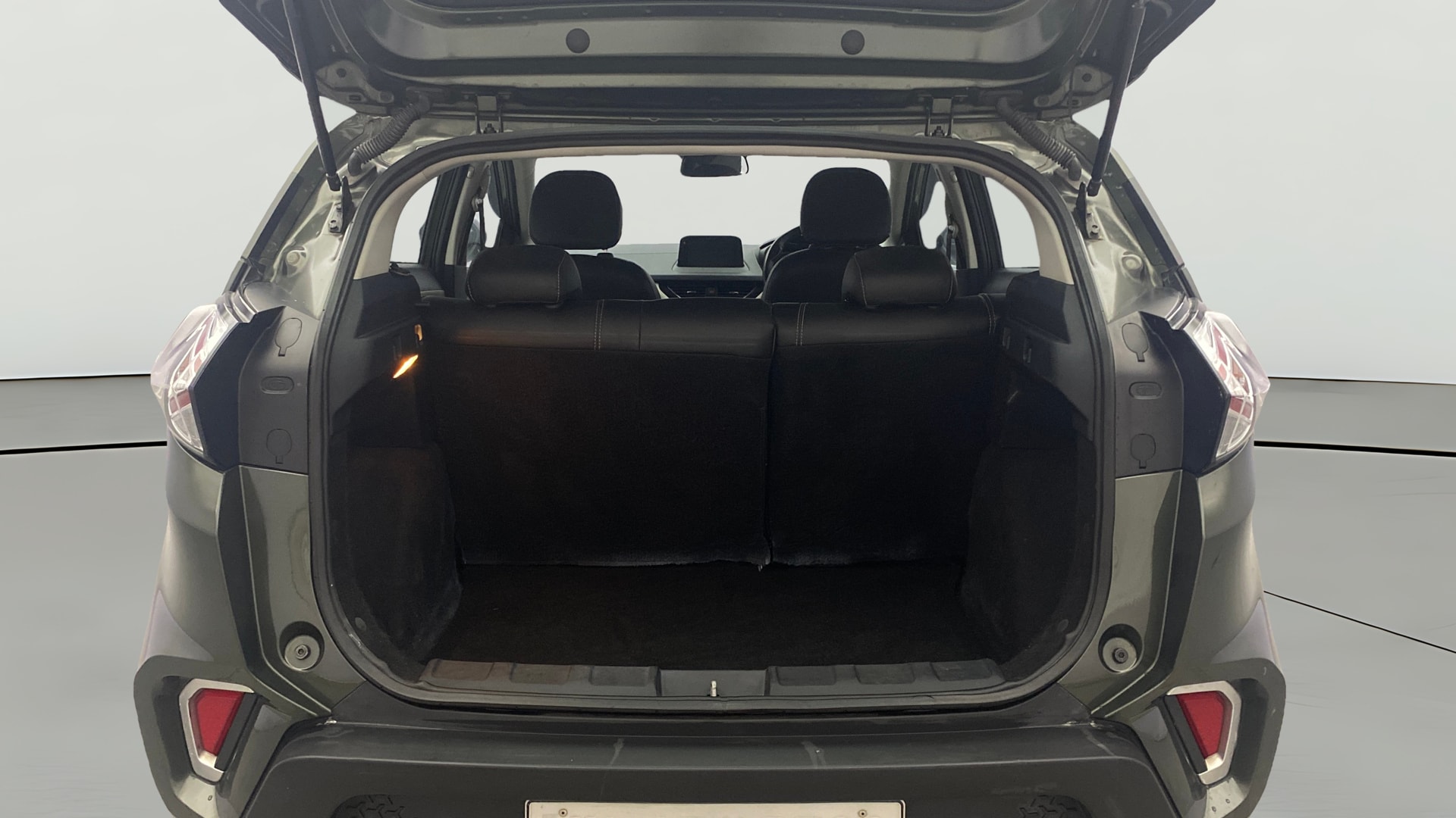 View 2021 Tata Nexon Revotron XE Image 40 Used 2021 Tata Nexon Revotron XE Image 40