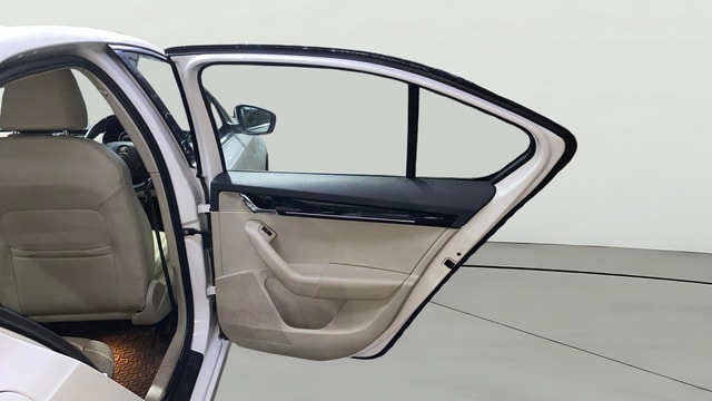 View Skoda Octavia Image 6 Used Skoda Octavia Image 6