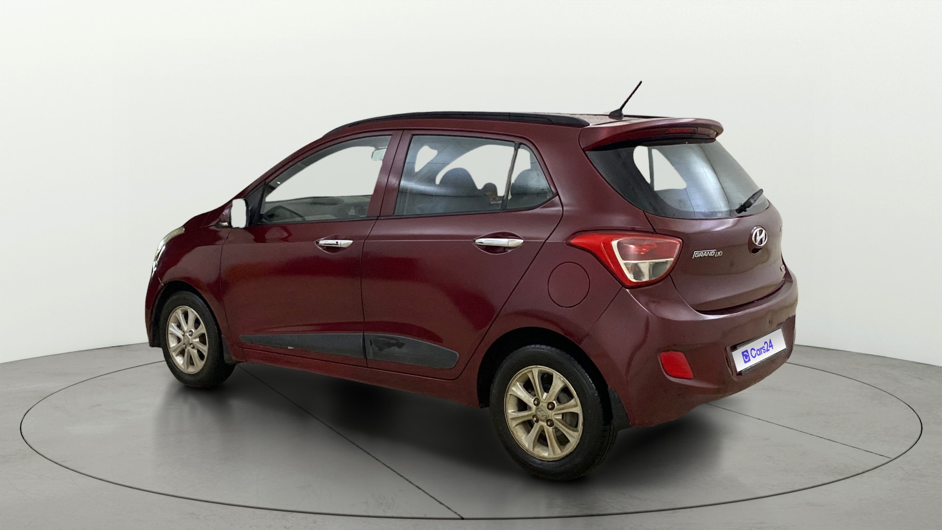 View 2015 Hyundai Grand i10 Asta AT 1.2 Kappa VTVT Image 2 Used 2015 Hyundai Grand i10 Asta AT 1.2 Kappa VTVT Image 2