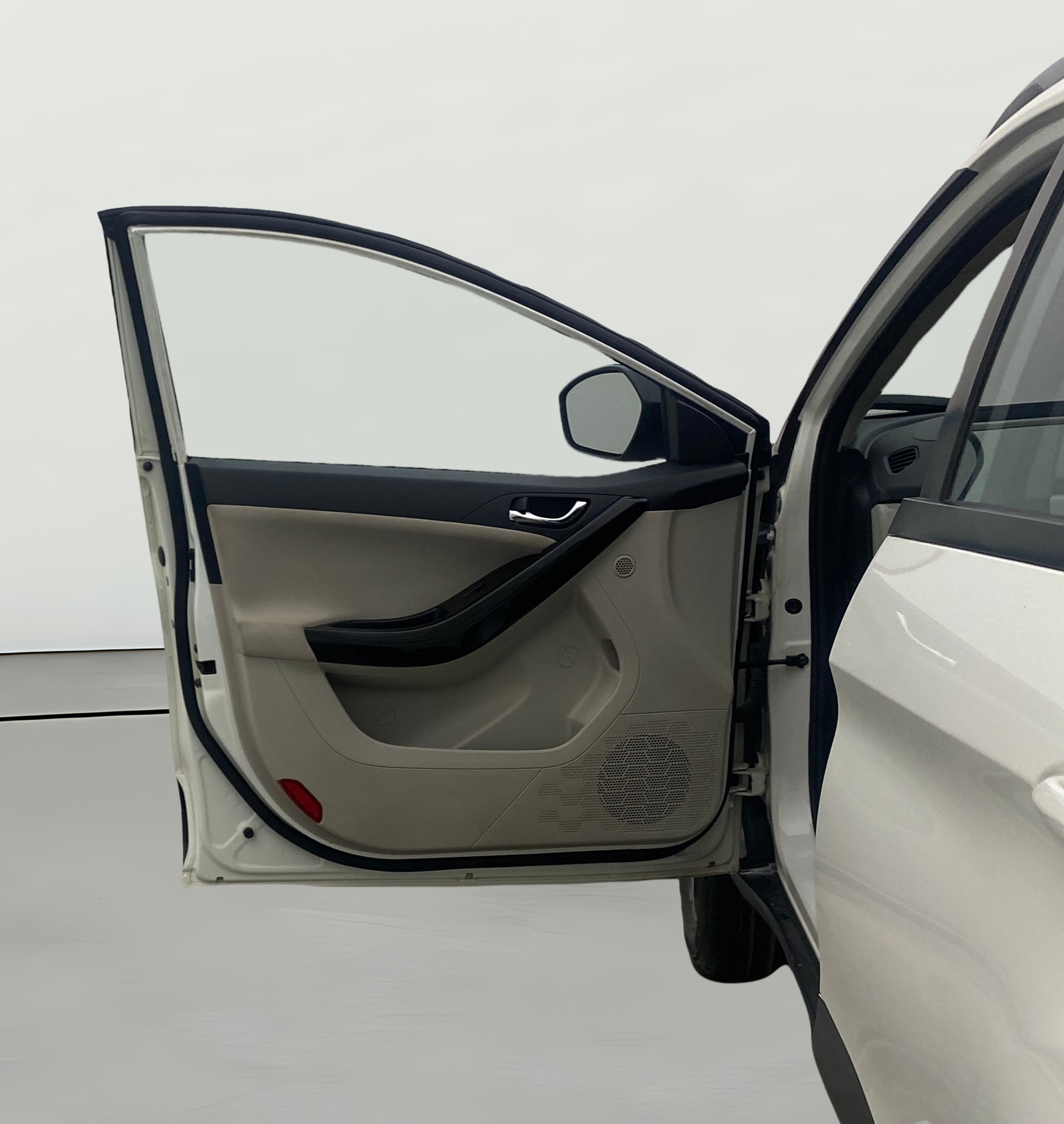 View 2023 Tata Nexon Revotron XE Image 33 Used 2023 Tata Nexon Revotron XE Image 33