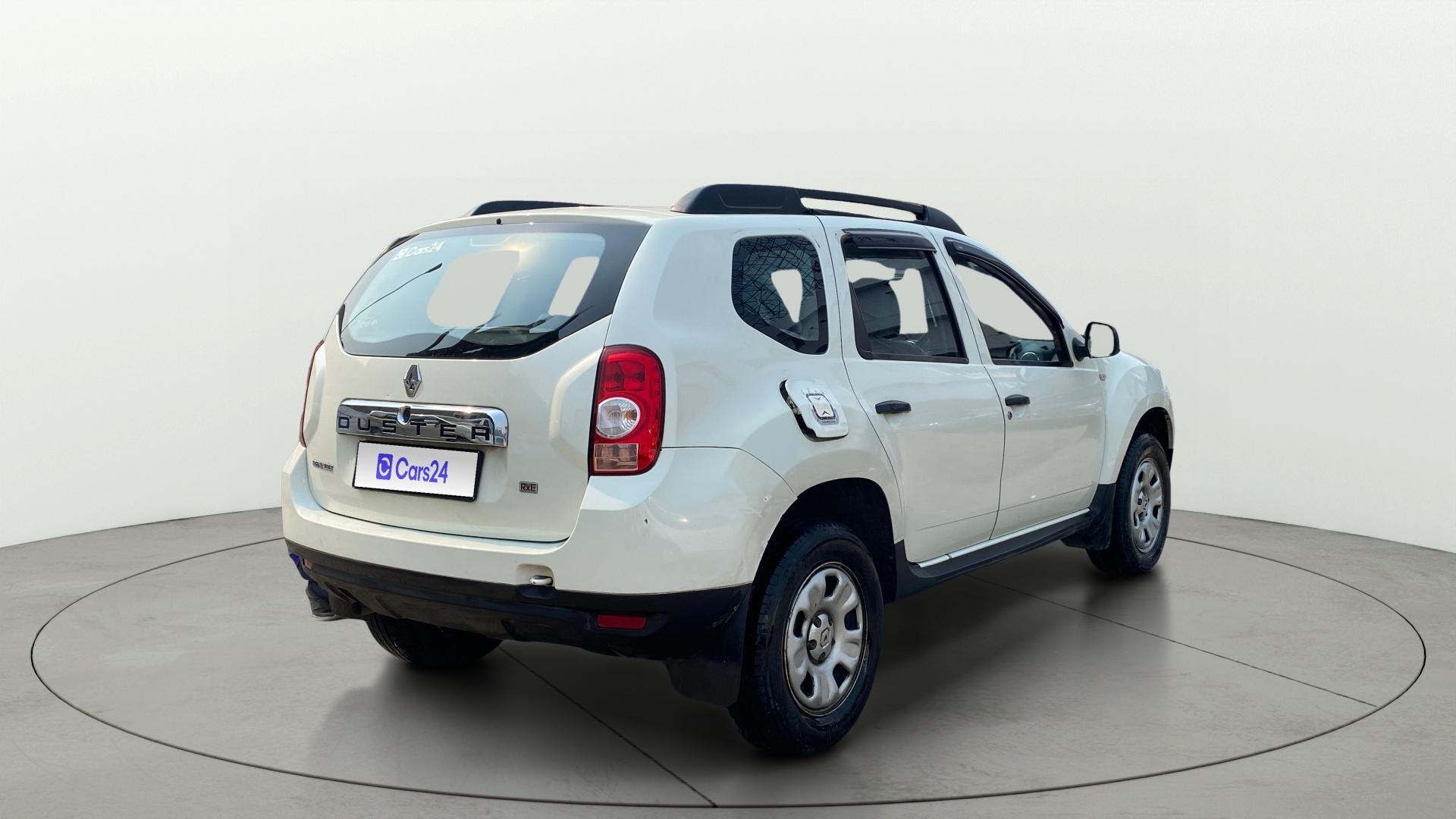 View 2015 Renault Duster Petrol RXE BS IV Image 41 Used 2015 Renault Duster Petrol RXE BS IV Image 41