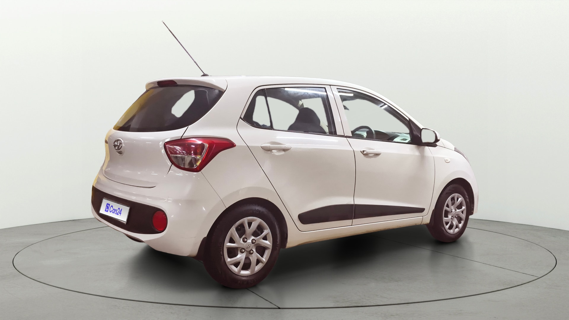 Used 2018 Hyundai Grand i10 Used 2018 Hyundai Grand i10