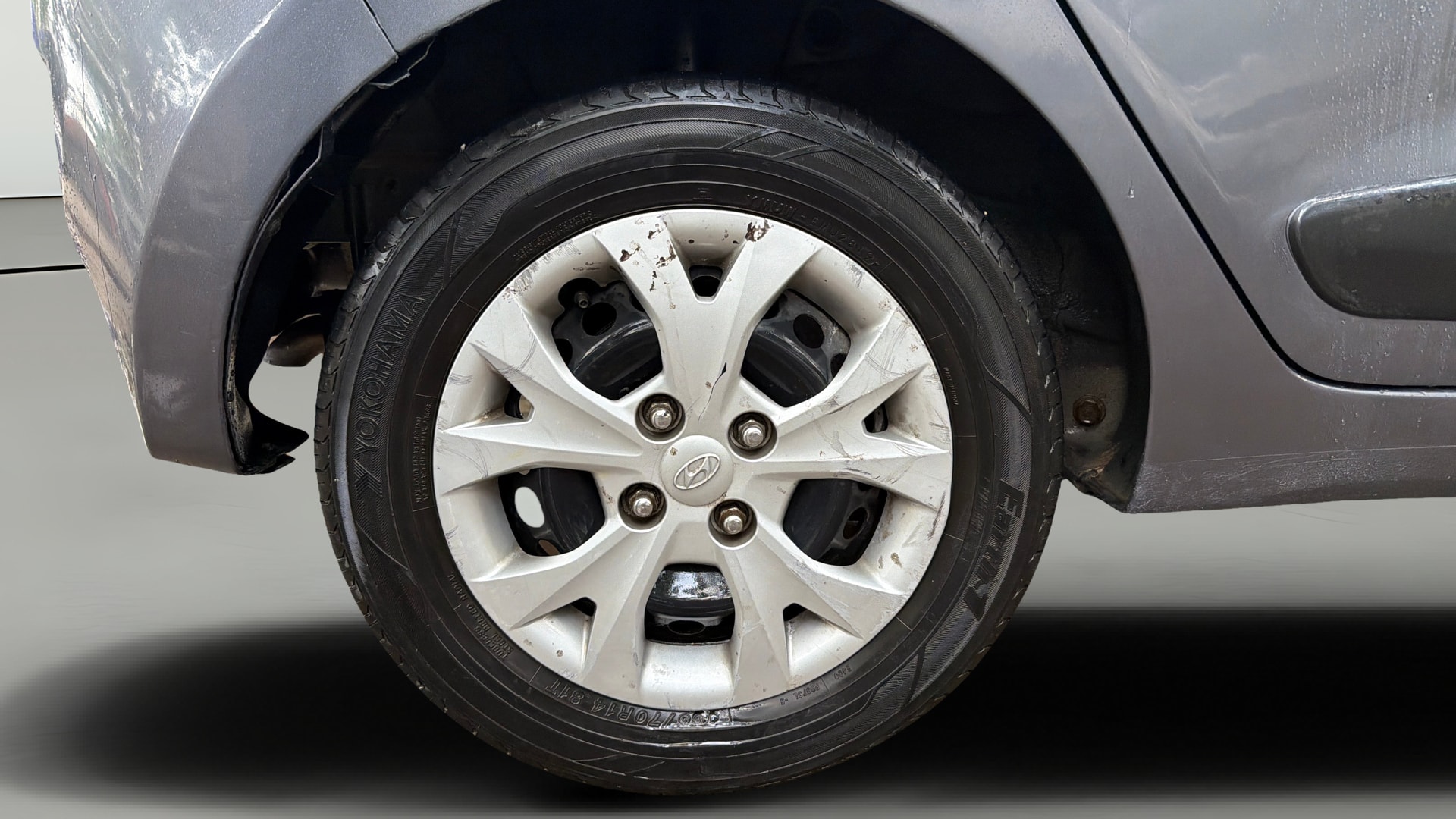 View 2015 Hyundai Grand i10 Magna 1.2 Kappa VTVT Image 24 Used 2015 Hyundai Grand i10 Magna 1.2 Kappa VTVT Image 24