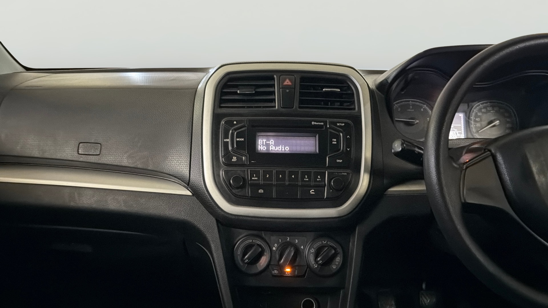 View 2019 Maruti Suzuki 1000 Base Variant Image 17 Used 2019 Maruti Suzuki 1000 Base Variant Image 17