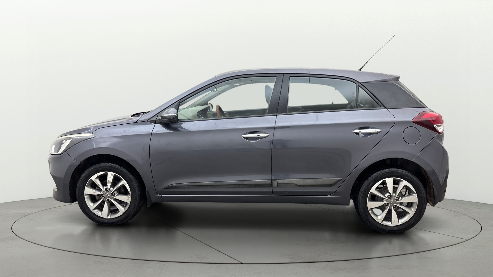 View 2015 Hyundai Elite i20 1.4 Sportz Option Diesel Image 5 Used 2015 Hyundai Elite i20 1.4 Sportz Option Diesel Image 5