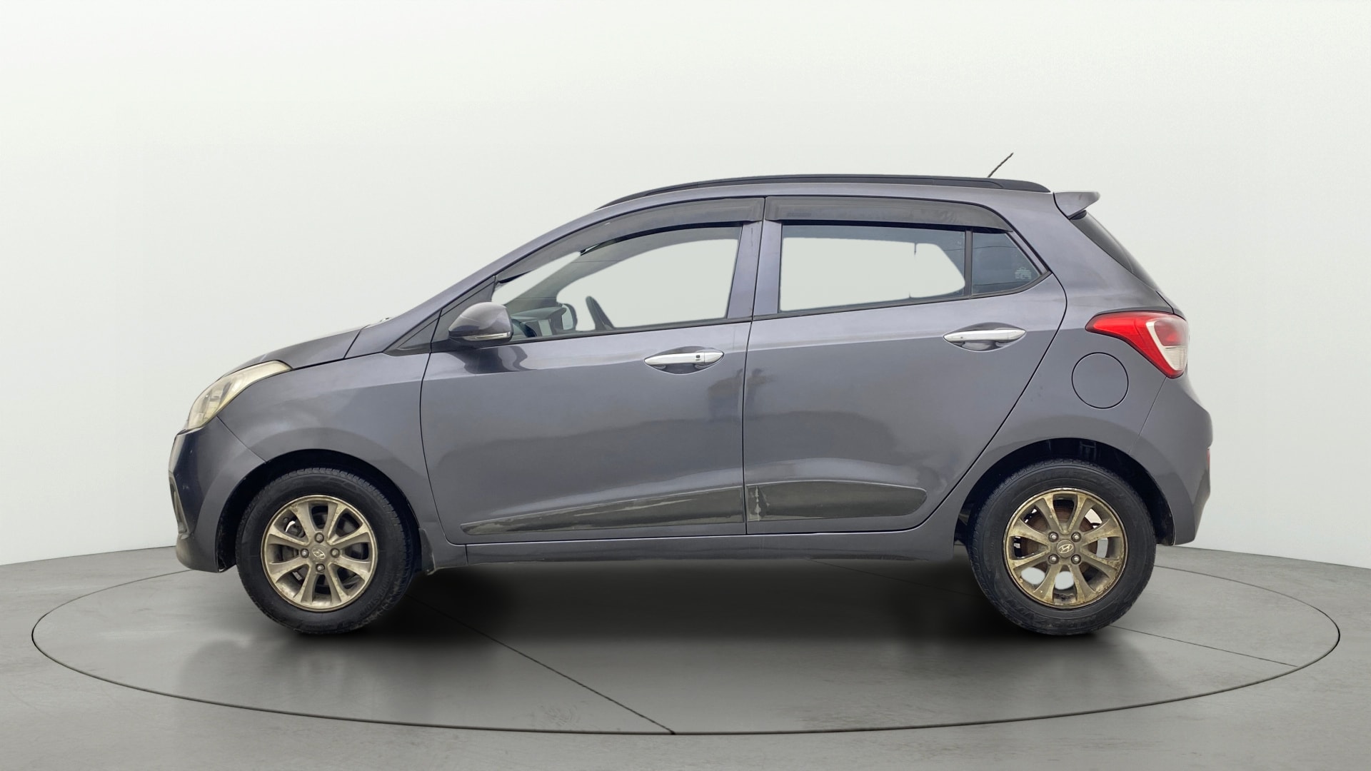 View 2014 Hyundai Grand i10 1.1 Asta Diesel Image 5 Used 2014 Hyundai Grand i10 1.1 Asta Diesel Image 5