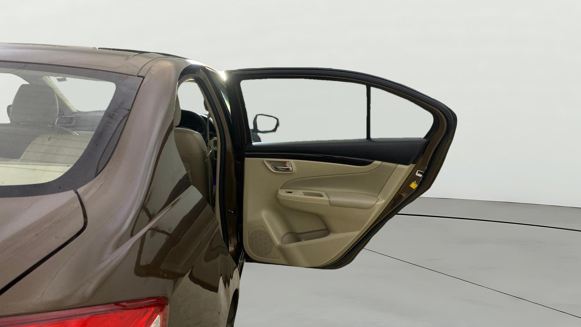 View 2018 Maruti Suzuki 1000 Base Variant Image 7 Used 2018 Maruti Suzuki 1000 Base Variant Image 7
