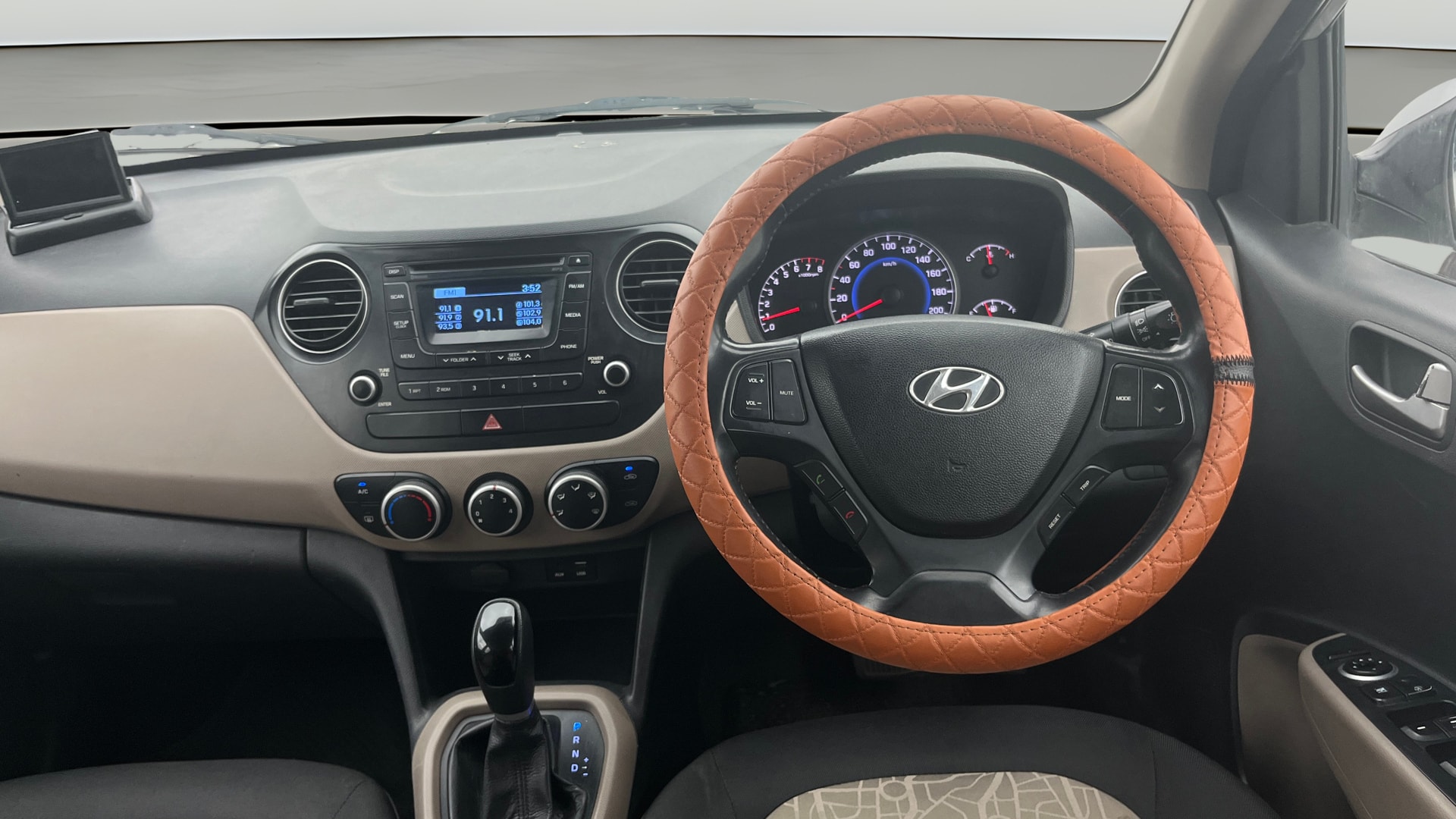Used 2015 Hyundai Grand i10 Used 2015 Hyundai Grand i10