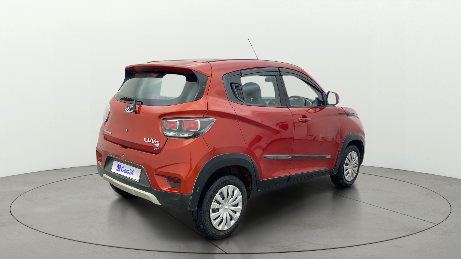 View 2018 Mahindra KUV100 K2 Petrol BS IV Image 43 Used 2018 Mahindra KUV100 K2 Petrol BS IV Image 43