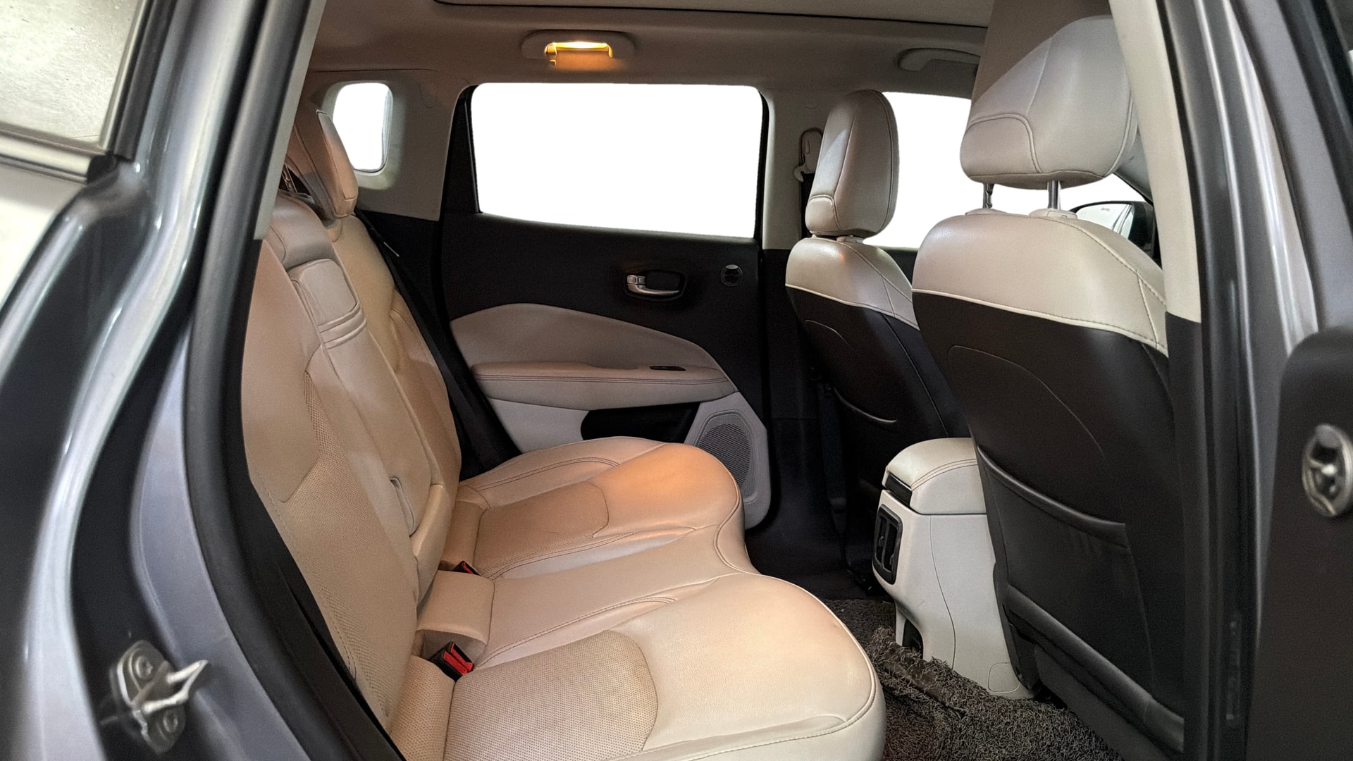 View 2019 Jeep Compass Limited Plus AT Image 30 Used 2019 Jeep Compass Limited Plus AT Image 30