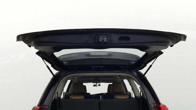 View Toyota Innova Crysta Image 33 Used Toyota Innova Crysta Image 33