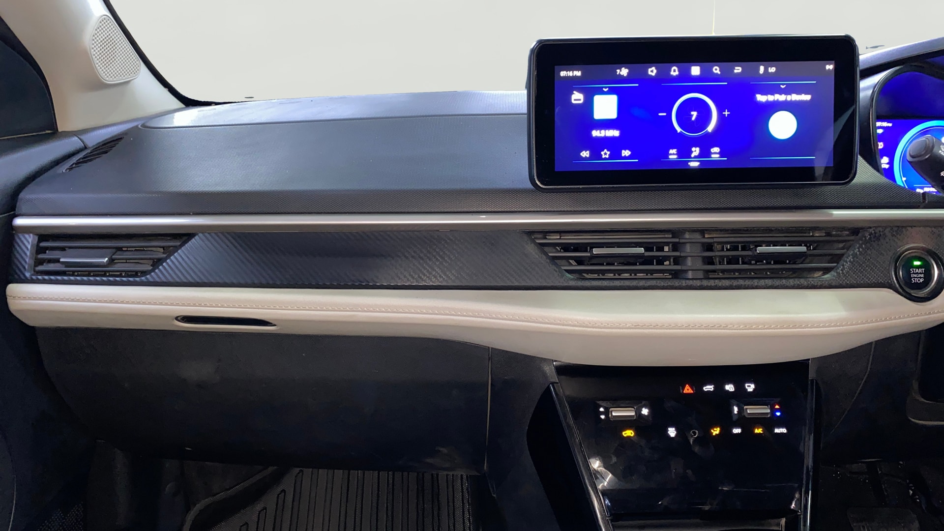 View 2024 Tata Nexon Revotron XE Image 34 Used 2024 Tata Nexon Revotron XE Image 34