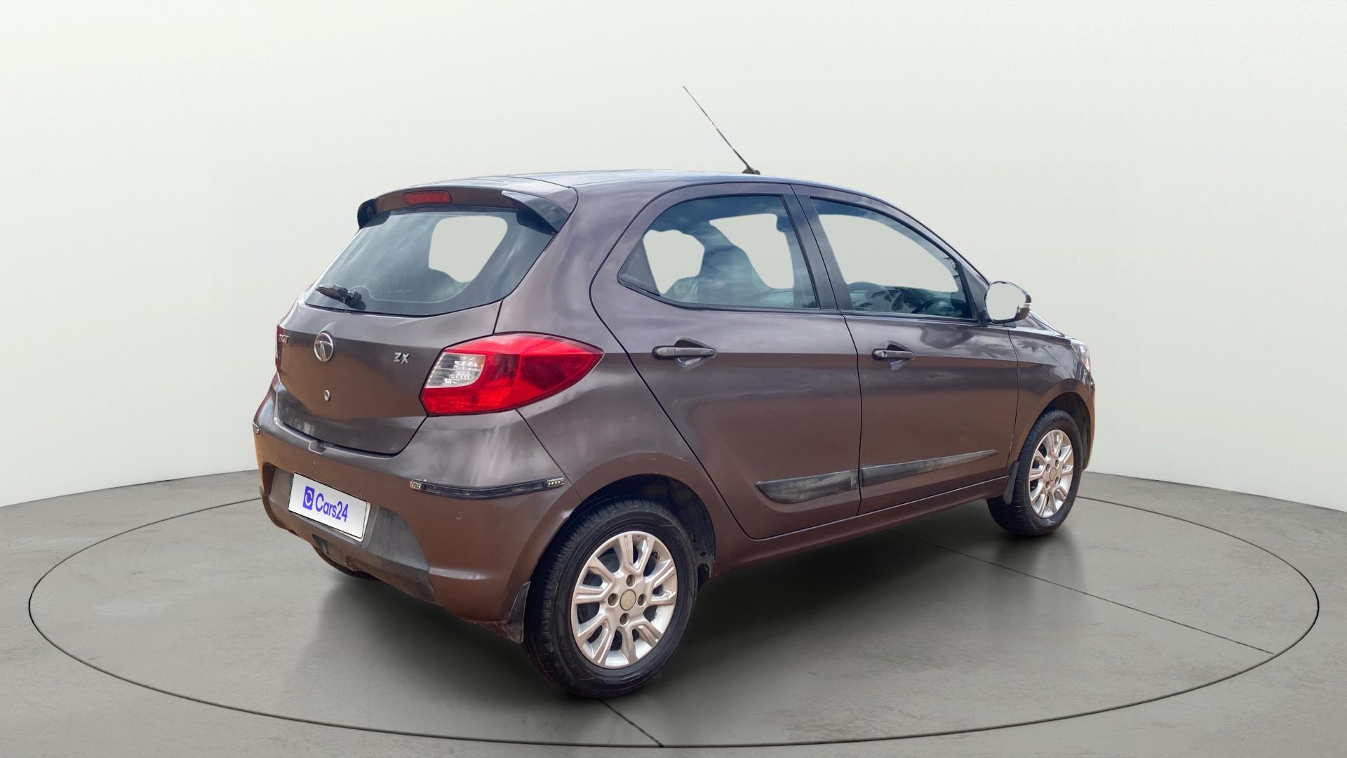 View 2018 Tata Tiago Revotorq XB Image 42 Used 2018 Tata Tiago Revotorq XB Image 42
