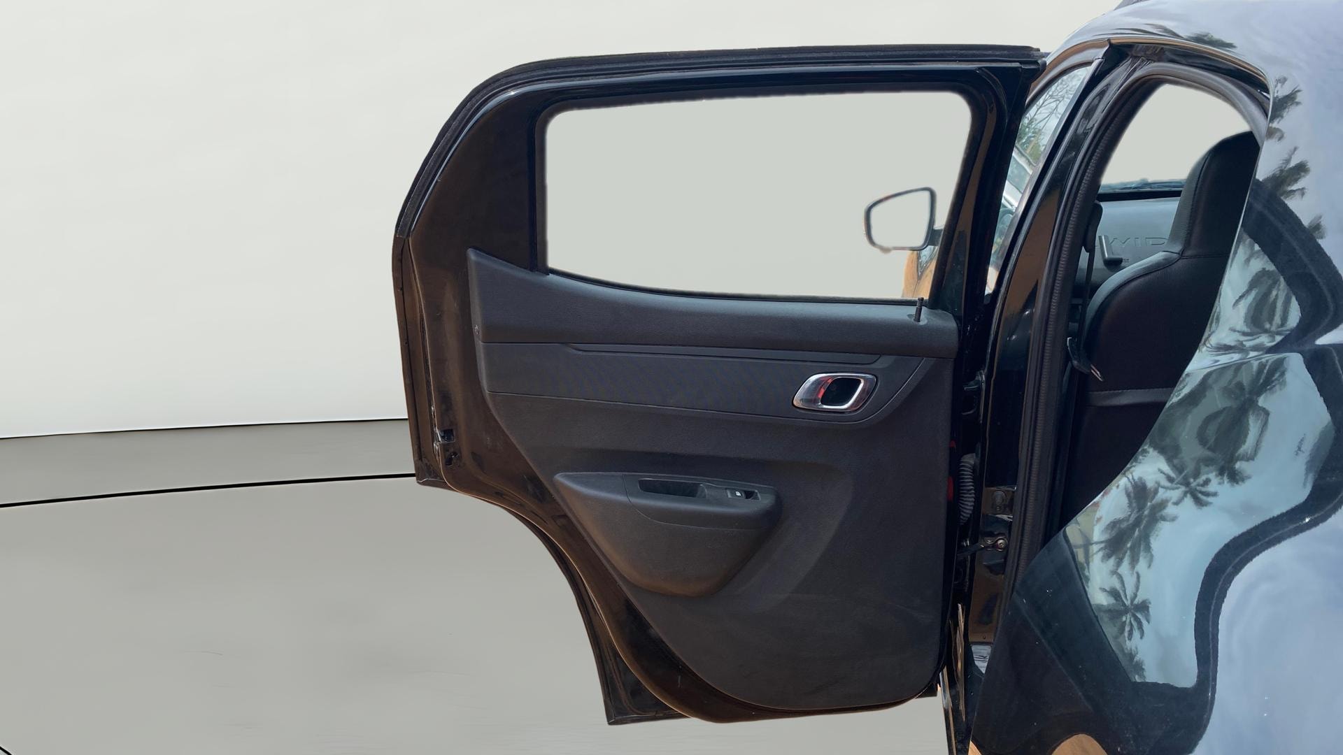 View 2023 Renault Kwid RXL 1.0 BS IV Image 23 Used 2023 Renault Kwid RXL 1.0 BS IV Image 23