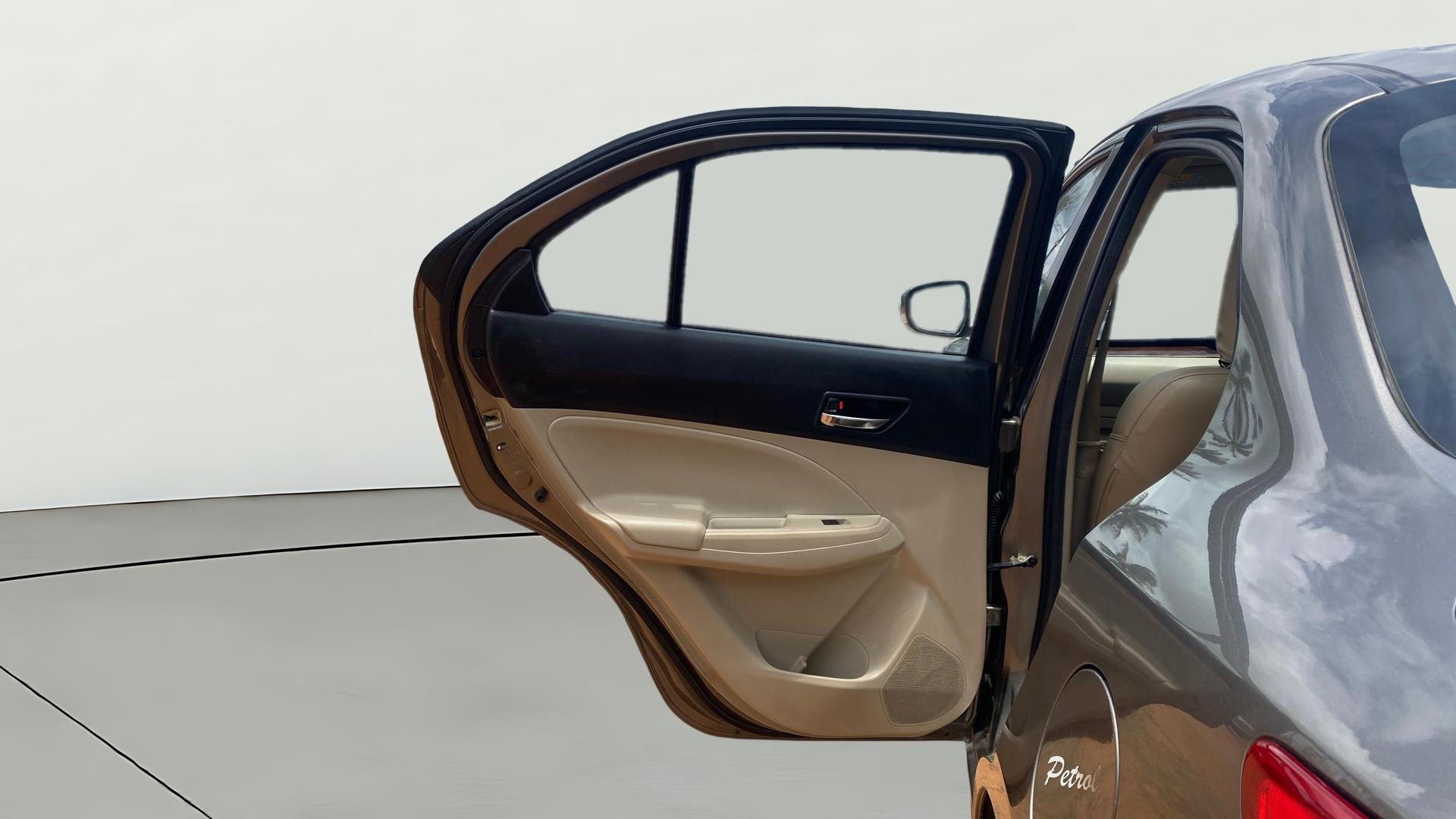 View 2018 Maruti Suzuki 1000 Base Variant Image 22 Used 2018 Maruti Suzuki 1000 Base Variant Image 22