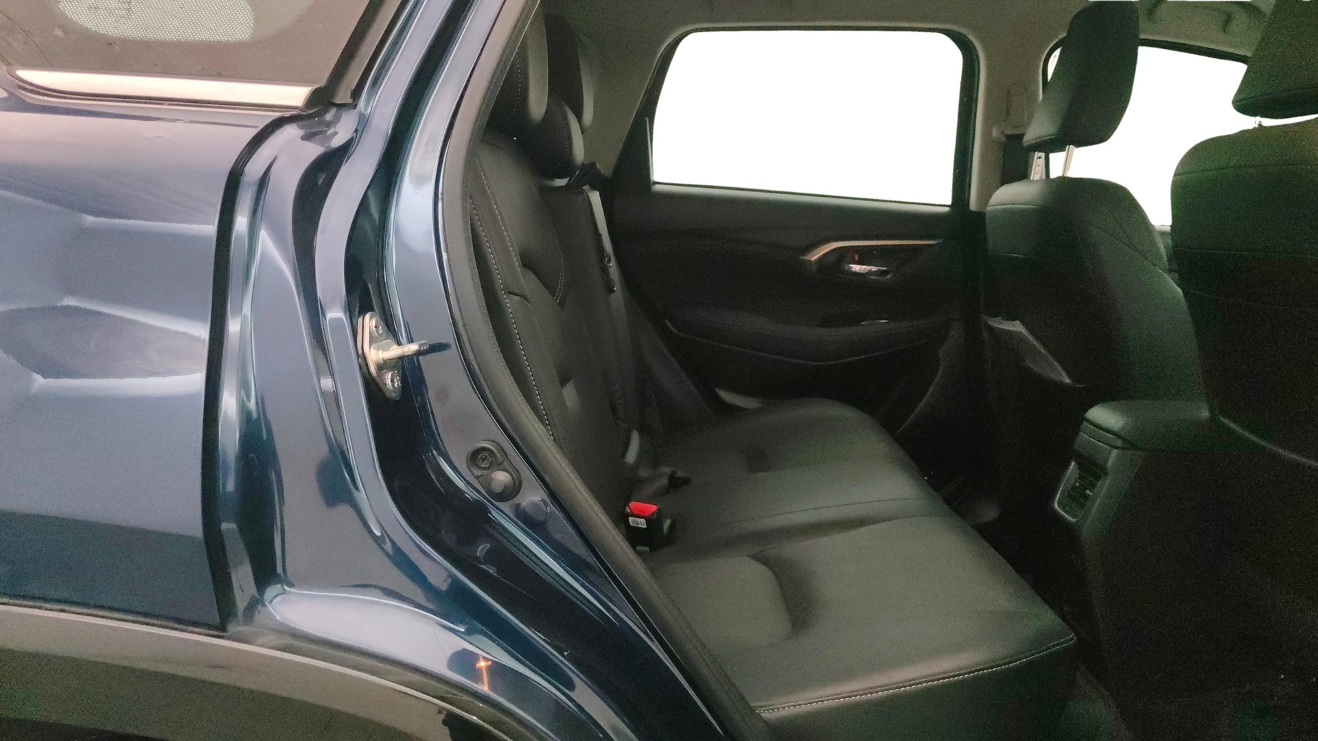 View 2023 Maruti Suzuki 1000 Base Variant Image 31 Used 2023 Maruti Suzuki 1000 Base Variant Image 31