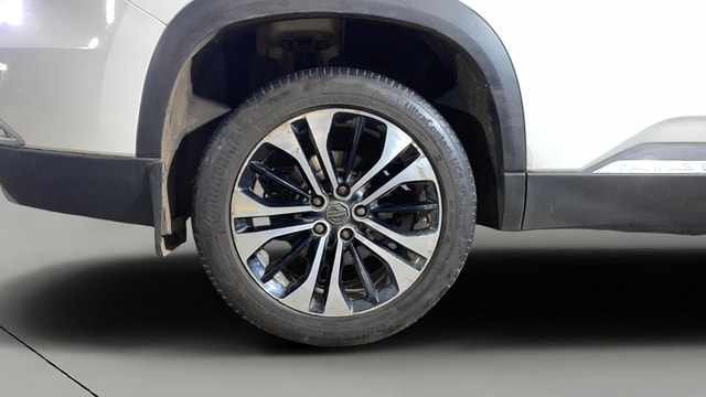 View MG Hector Plus Image 35 Used MG Hector Plus Image 35